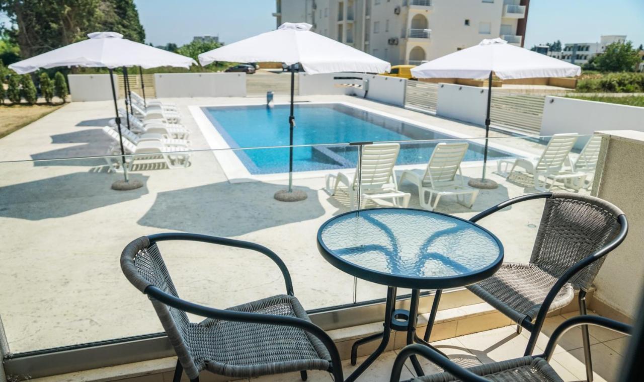 La Dolce Vita Residence Улцин Екстериор снимка